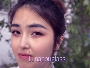 Lunadouglass