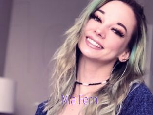 Mia_Fern