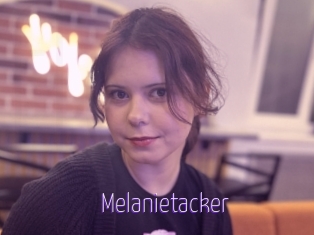 Melanietacker