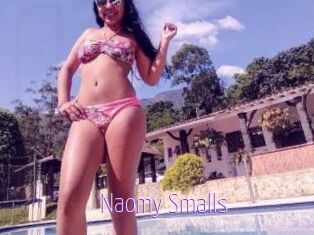 Naomy_Smalls