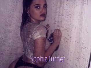 Sophia_Turner