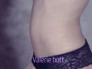 Valerie_hott