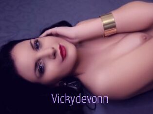 Vickydevonn